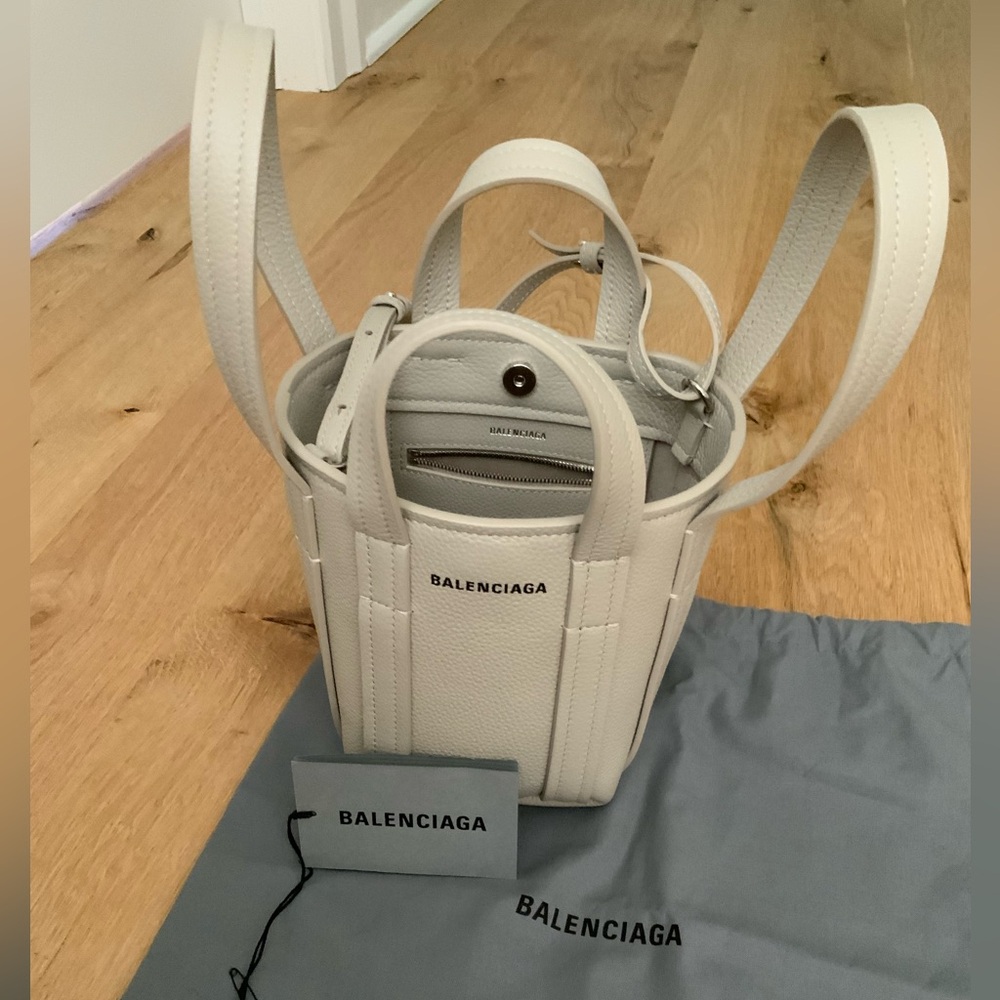 🩷MOTHER’S DAY SALE🩷 Balenciaga Everyday 2.0 Mini ShoulderTote Bag Greige - Picture 12 of 13